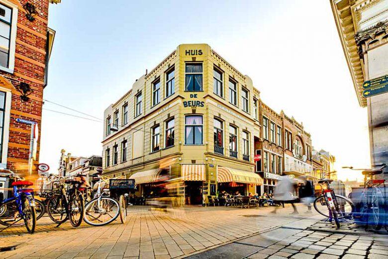 Cafe Huis de Beurs in andere handen