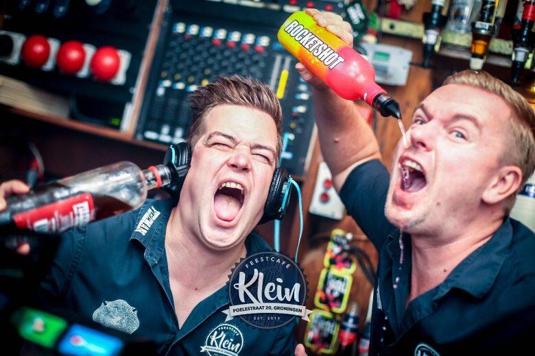 Hollands hossen in Café Klein Amsterdam