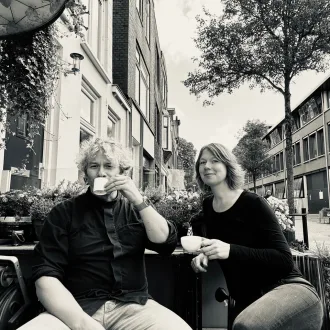 Caf&eacute; Lily: Nieuwe Huiskamer voor Levensgenieters