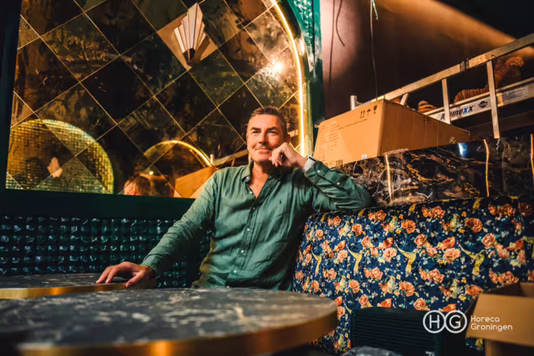 Ntourage wordt de nieuwe hotspot in de Poelestraat: diner, cocktails en beleving onder één dak